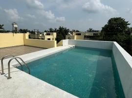 Aqua Villa Bungalow Vedic Village Resort, hotel a Sikarpur