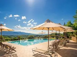 Attractive apartment in typical Tuscan style