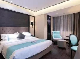 Xana Hotelle· Wulumuqi High Speed Railway Station Baonengcheng