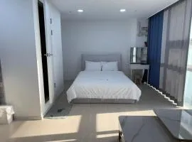 안목을높이다 펜션