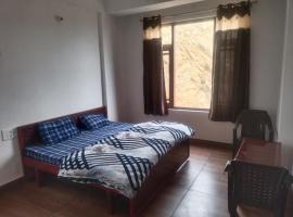 Shree Niwas Home Stay, ξενοδοχείο σε Changar Talai