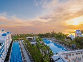 Rubi Platinum Spa Resort & Suites, hotel em Avsallar