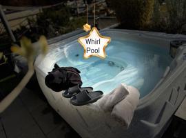 PENTHOUSE - 3 Schlafzimmer- sonnige Dachterrasse -Whirlpool & Alpenblick - Perfekt für Romantik oder Familienurlaub mit Kind, Hund willkommen - by FerienWohnenAmSee -, ξενοδοχείο σε Überlingen