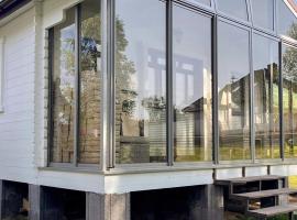 Amazing Home In Prokowo With Wifi, hotel i Prokowo