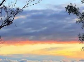 Tranquil Hideaway in Mudgeeraba - Fully Fenced
