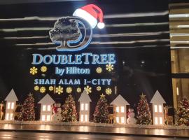 Hill10 Residence SinggahSini Standard, Hotel in Kampong Padang Jawa