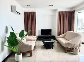 Likas Square Serviced Apartment - Seaview with 3rooms for 9pax