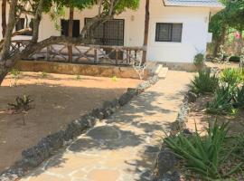 Favour House, hotel em Watamu
