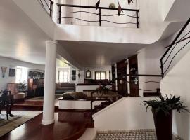 Αρχοντικό Μ, hotel v destinaci Kastoria