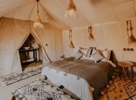 Sandrock Luxury Camp