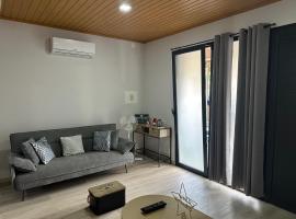 Cantinho S & F, Hotel in Machico