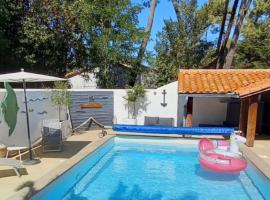 VILLA COSY avec PISCINE ET SPA EN BORD DE MER, hotel in Rivedoux-Plage