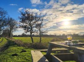 Ferienwohnung FeWo Plaggenburg- die Kleine große, Hotel in Aurich