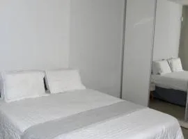 Ap 2 quartos em frente ao Campim Dourado Shopping