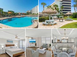 Luxury Beachfront Condo in Siesta Key, khách sạn ở Siesta Key