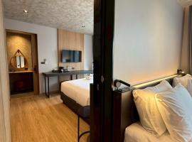 Lush inn Phuket, hotel a Ban Suan