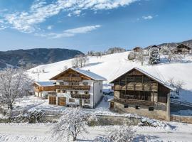HAUSERHOF Farmhouse with Dolomite View