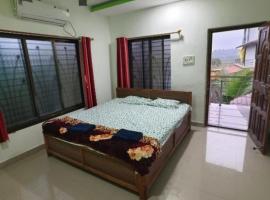Divyesh Holiday Home, hotel v destinaci Nagaon