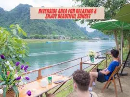 Green Riverside Cosy Home