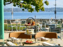 Auberge Port Gitana, hotel sa Bellevue
