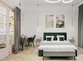 Villa for rent with Garden - High Ceilings Bucharest Free Park