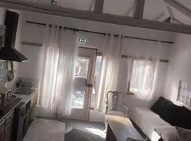 Αγροτικό σπίτι agrikia με θέα στο βουνό πάρκινγκ και δωρεάν WiFi