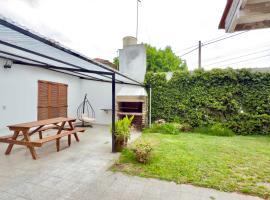 Casa Moras, cottage à Necochea