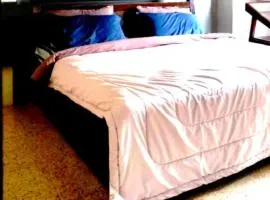 Swanky Sojourns Cozy Homestay with single AC Bedroom