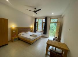 Mountain river home stay，位于麦罗肯机的酒店