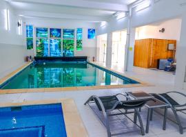 Complex ALMA - Resort & SPA, Furnicoși, khách sạn ở Mihăeşti