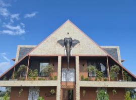 Aura Kabini by Tripture, k&aelig;ledyrsvenligt hotel i Begūr