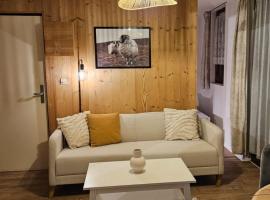 L'Epicéa - Logement Nature, hotel in Mijoux