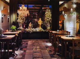 Willa Pirs, hotel ve Varšavě