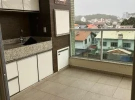 Cobertura de 2 suites no centro de Bombinhas by RD Stay