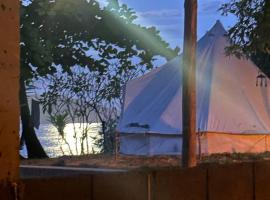 AmparitoCamp, κάμπινγκ πολυτελείας σε Santa Catalina