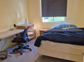 3BR Glendale Retreat with BBQ & Comfort