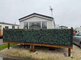 Riverside Haven, hotel in Crowle