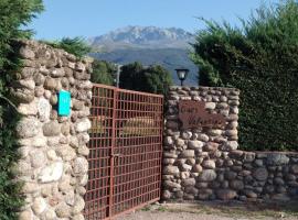 Casa Valentina, hotel in Candeleda