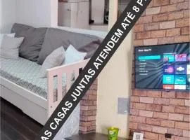 Casa em rua de comércio em Ctba