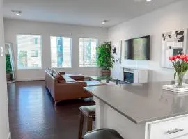 3- Story Downtown Houston Home- Heart of Houston