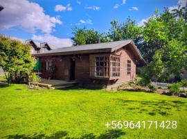 Cabaña pasaje las rosas, hotel in Pucón