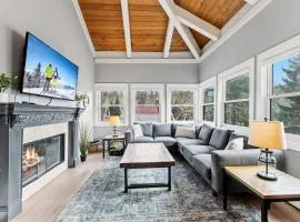 Modern 3 BDR Heart of Downtown Walk Everywhere