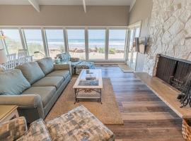 Paradise Found、ネスコウィンのホテル