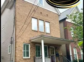 Tremont apartment, near downtown, and Central!