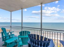 Oceanfront Condo w Balcony Rocket Launch Views, hôtel à South Patrick