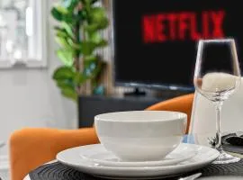 Beautifully Furnished One Bedroom Apartment in the Heart of West Village Dallas with Pool and Free Parking