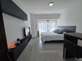 Monoambiente céntrico Nqn, excelente vista