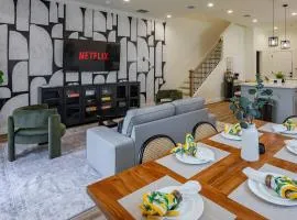 Luxury Retreat | Hot Tub + Game Room Near DT