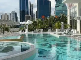 Wanders and Yoo luxury apartment