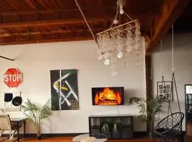 420 Friendly SKYLINE view Downtown Loft FREE Parking